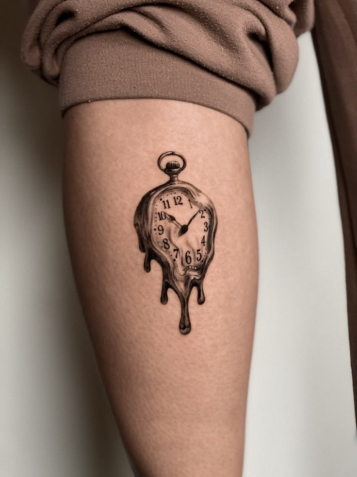 Orologio da tasca che si scioglie