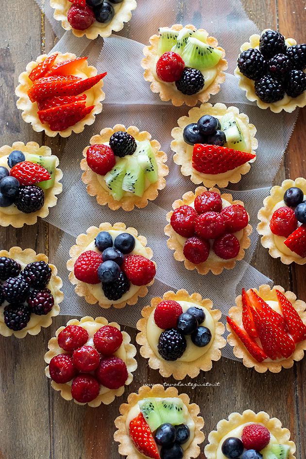 Pasticcini alla frutta